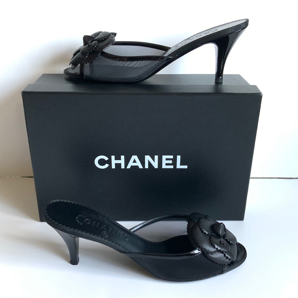 CHANEL MULES CAMELLIA ACCENT